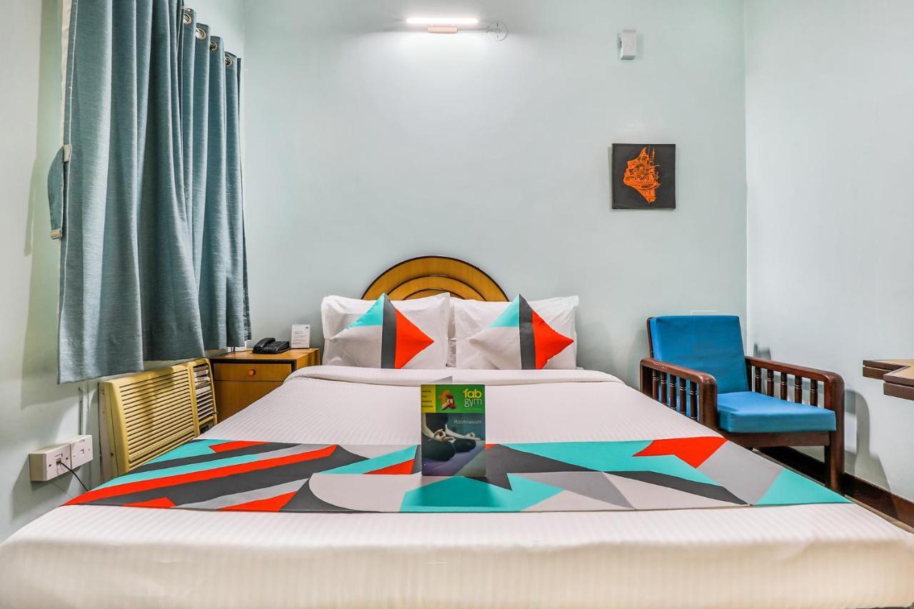 Fabexpress Santhi Inn - Near Promenade Beach Pondicherry Ngoại thất bức ảnh