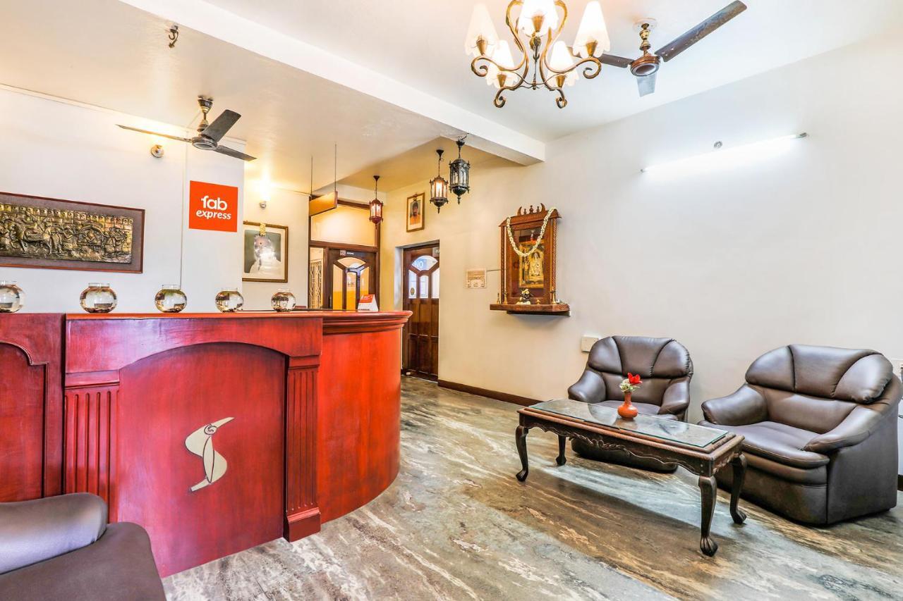 Fabexpress Santhi Inn - Near Promenade Beach Pondicherry Ngoại thất bức ảnh